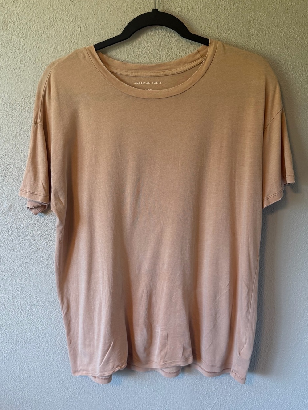 American Eagle Lightweight Tan Tee Size Medium